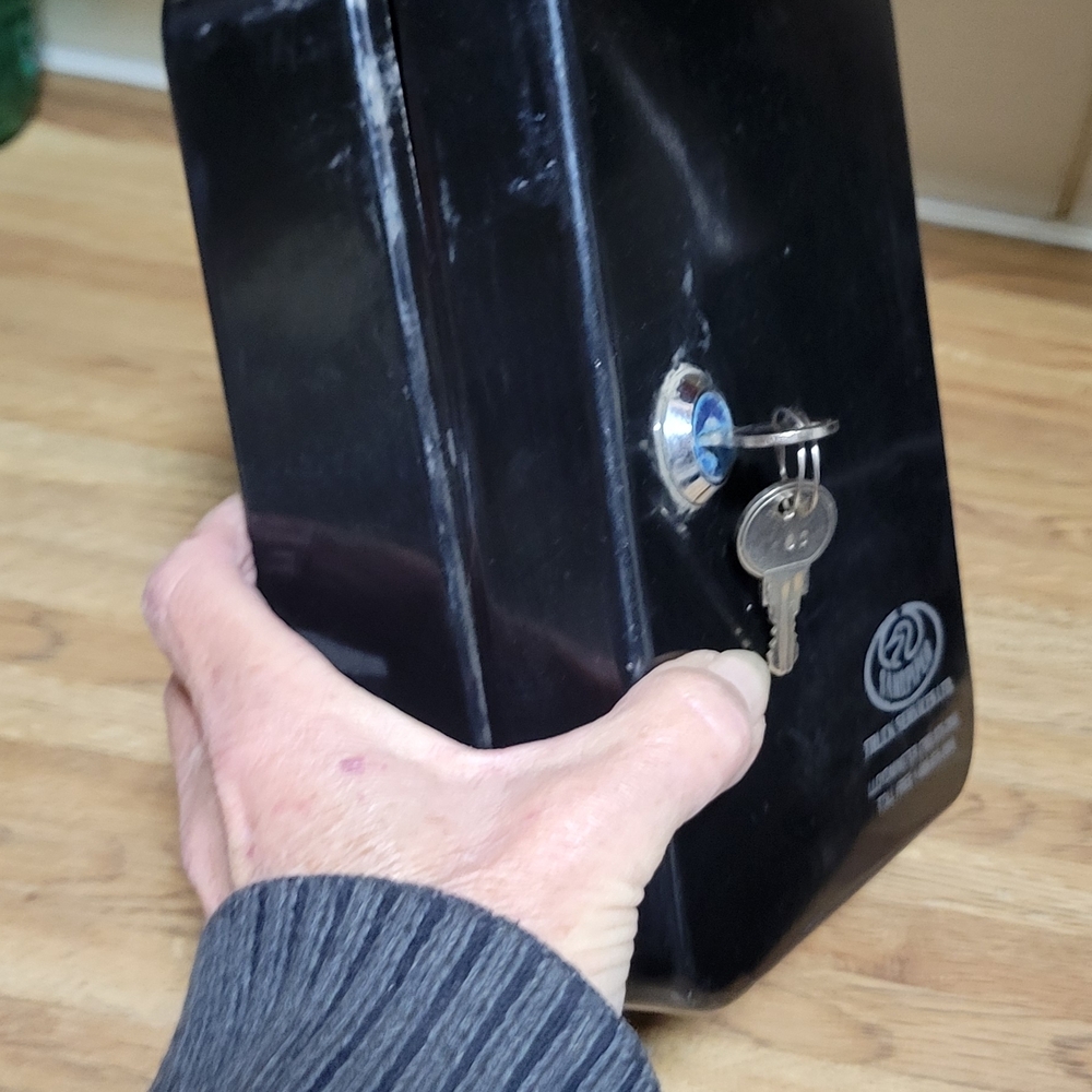 Black Lock Box with Keys - Picture 3 of 3